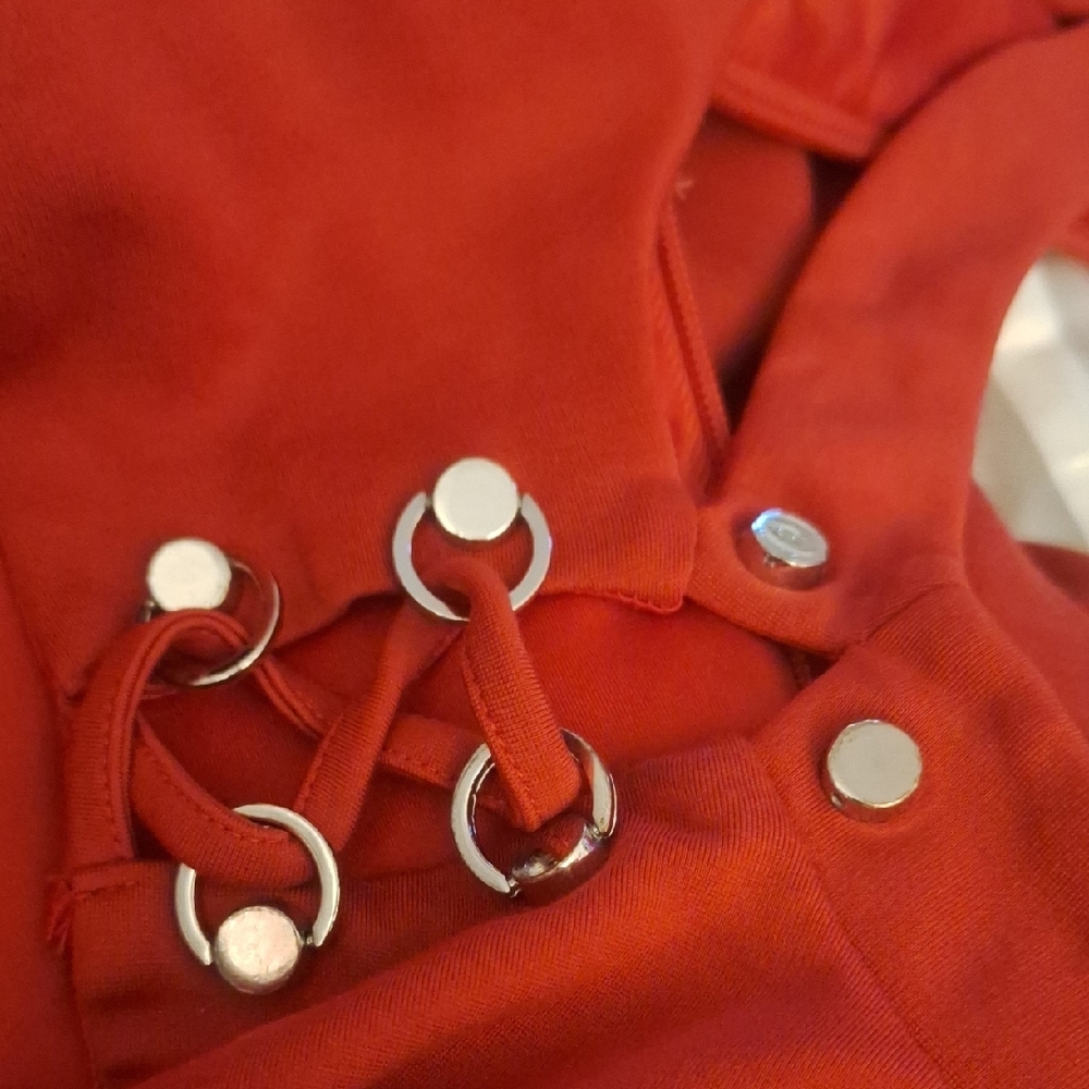 Guess Red Sleeveless Bodycon Dress With Metal Detail And Peekaboo Front Size S - Picture 6 of 7